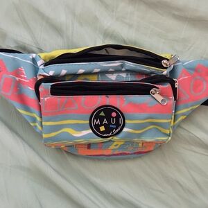 Maui and Sons Multicolor Fanny Pack
